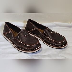 Ariat Cruisers